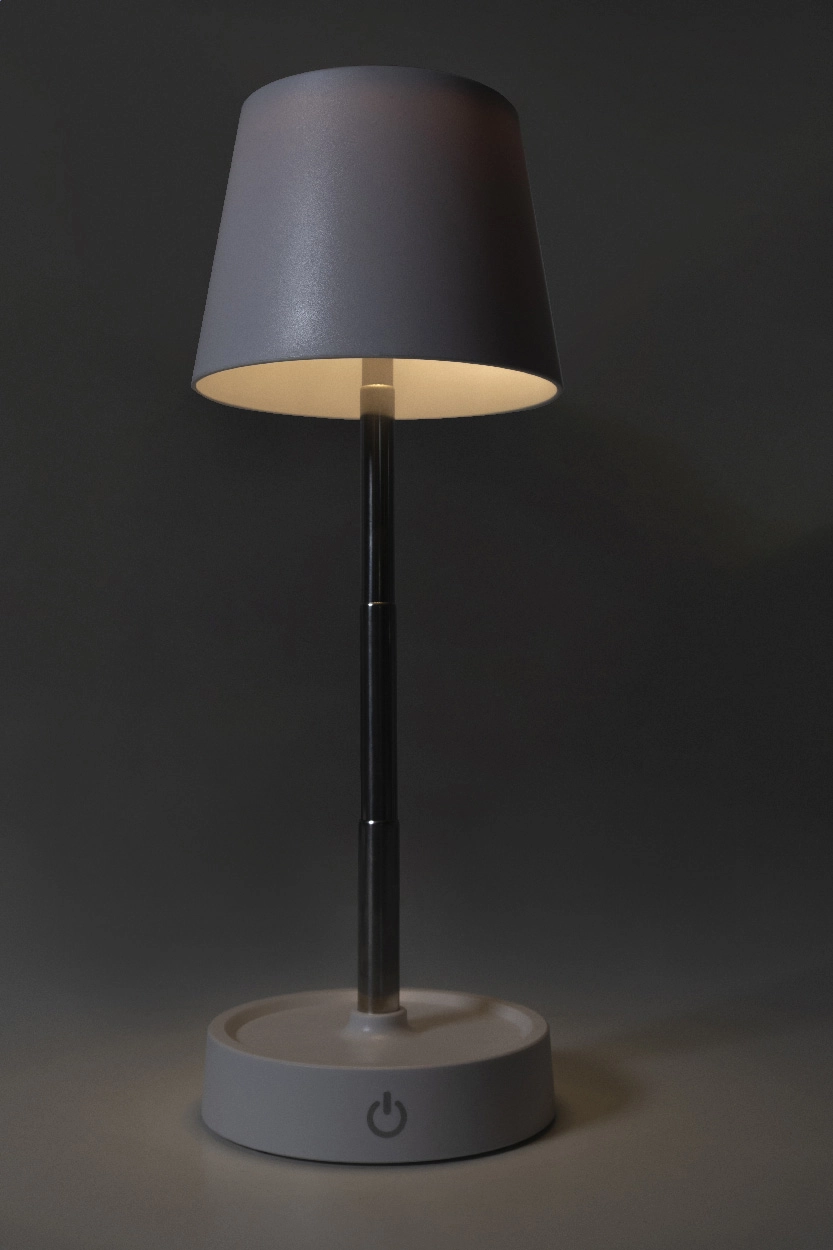 Immagine Cosmopolitan Lampada da tavolo in RABS