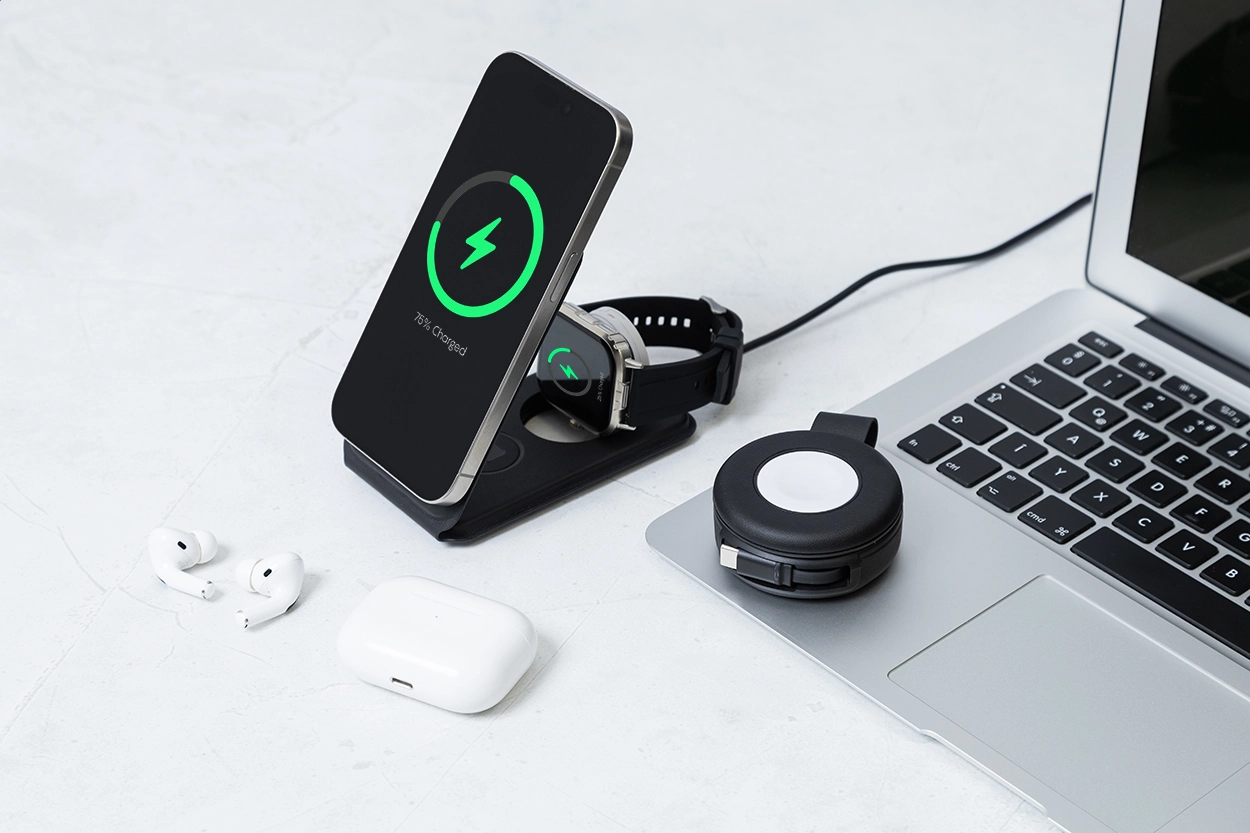 Immagine LuxCharge Stand Caricatore wireless in RPU con supporto per cellulare