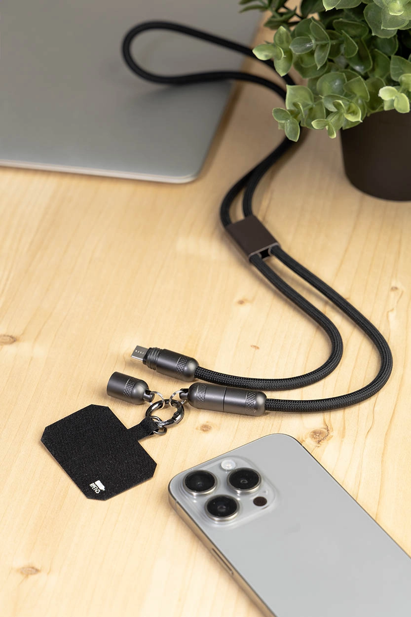 Immagine Fastly Lanyard in RPET con cavo di ricarica da 60W