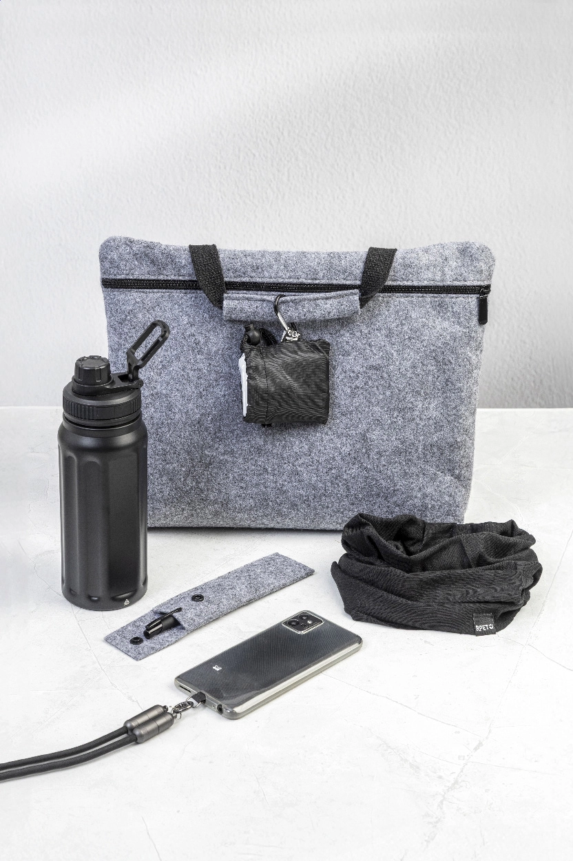 Immagine Fastly Lanyard in RPET con cavo di ricarica da 60W