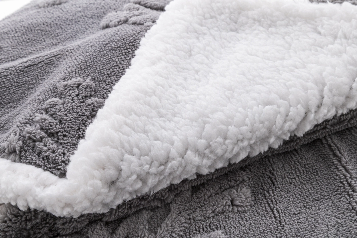 Immagine Valsatra Coperta natalizia in RPET