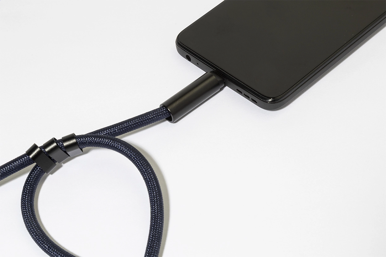 Immagine CuffCharge Cavo da 60 W con braccialetto portacellulare in RPET