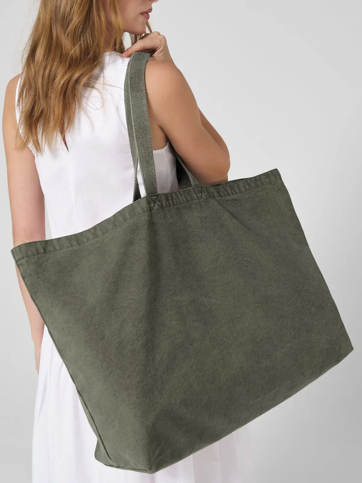 Immagine Borsa tote oversize tinta in capo