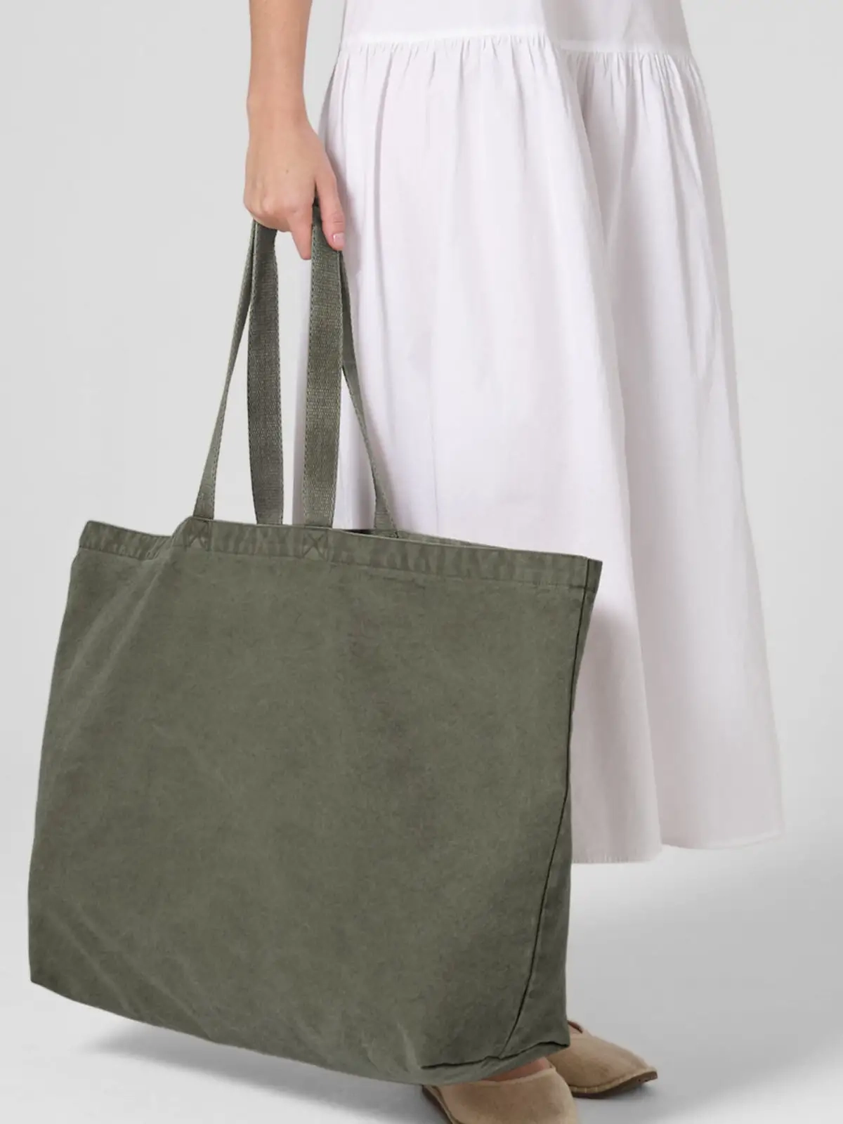 Immagine Borsa tote oversize tinta in capo