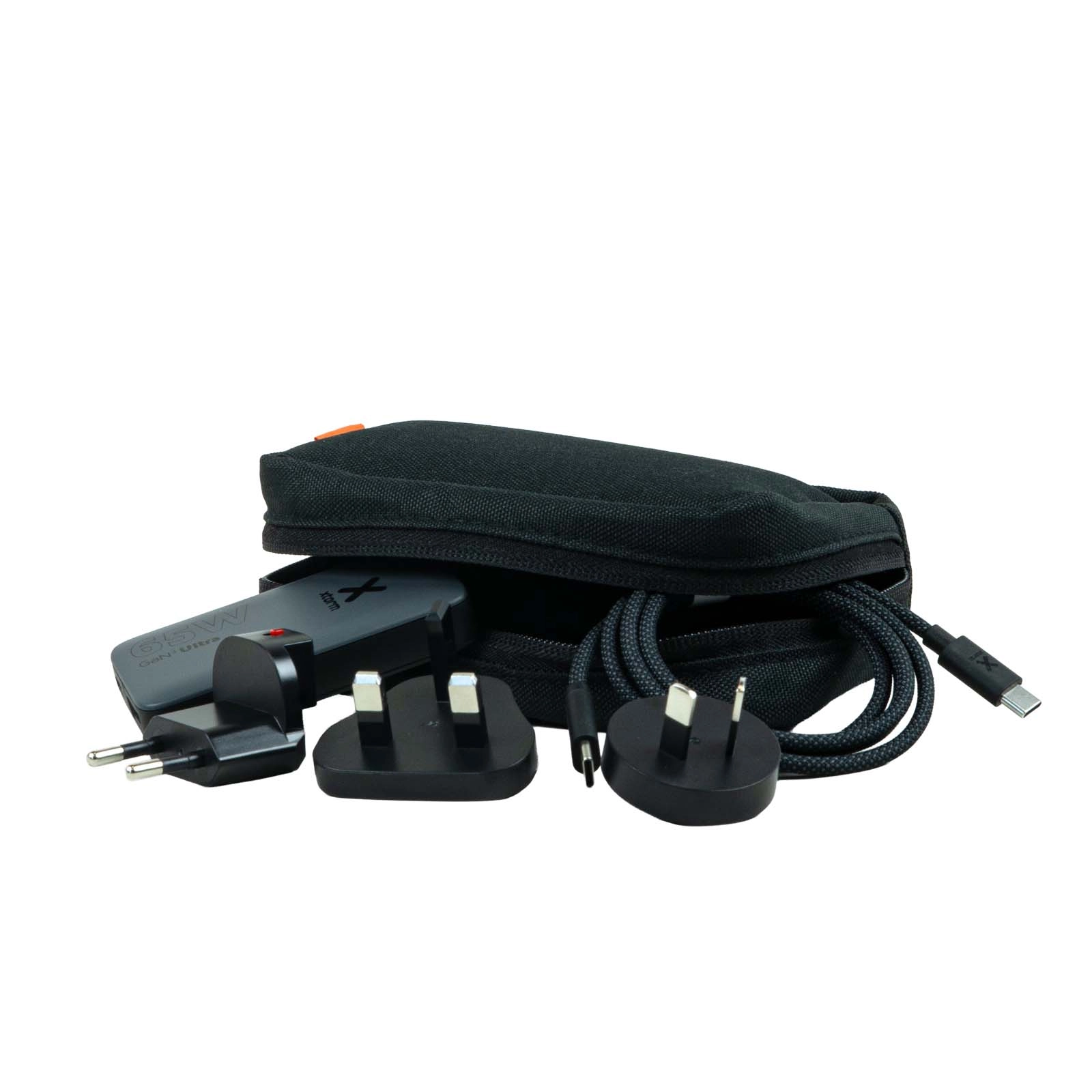 Immagine Set caricabatterie rapido da viaggio da 65 W con cavo e custodia Xtorm