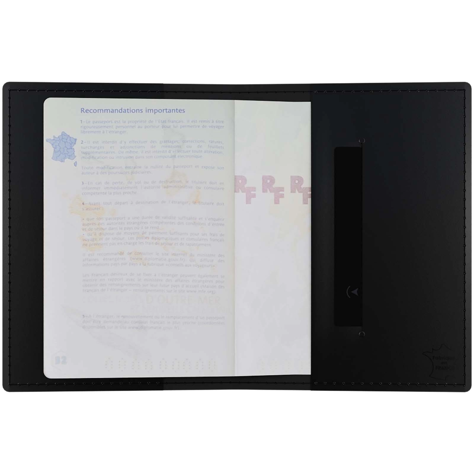 Immagine Portapassaporto con smart tag SCX.design A13