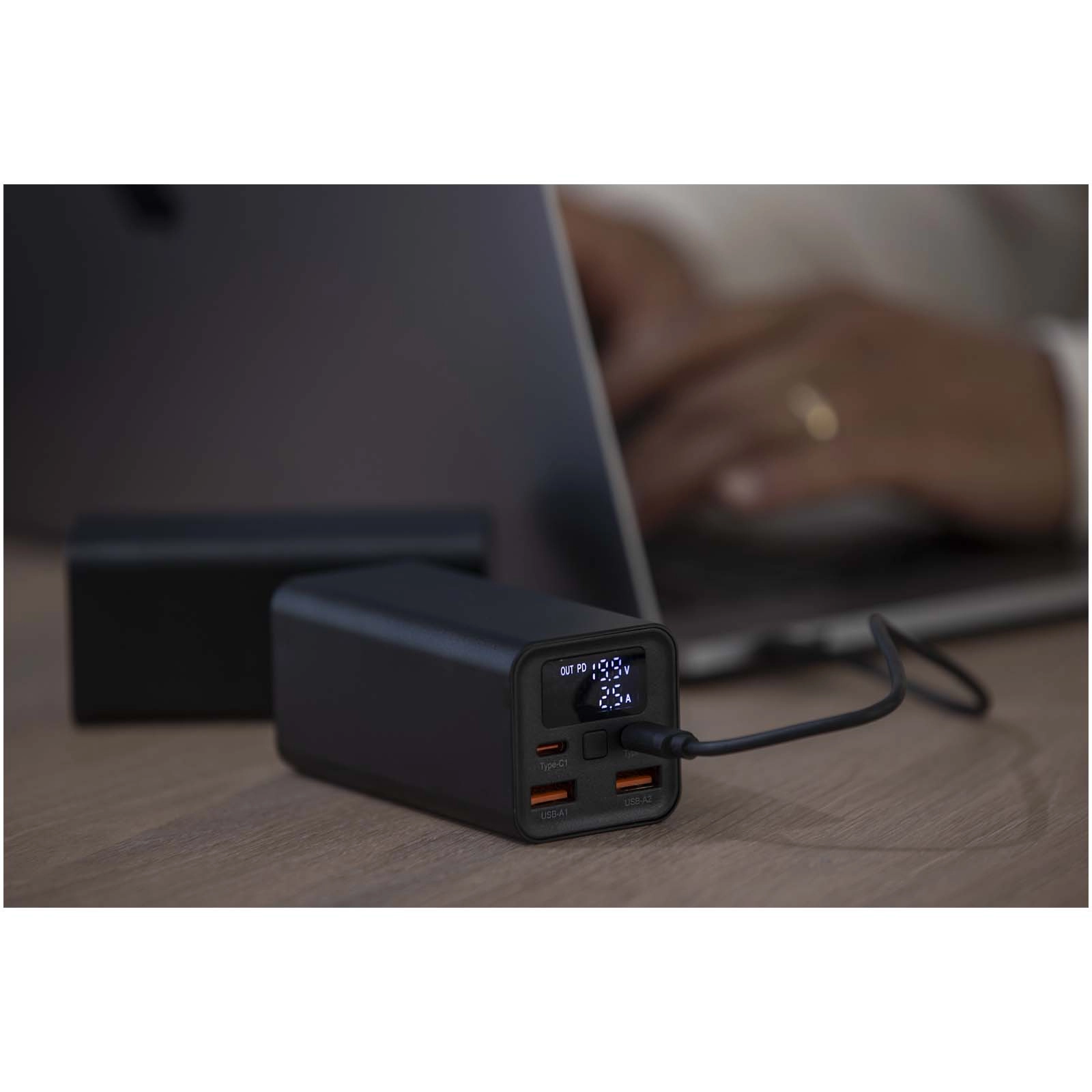 Immagine Power bank in alluminio riciclato certificato RCS da 20.000 mAh e 70 W Acamar