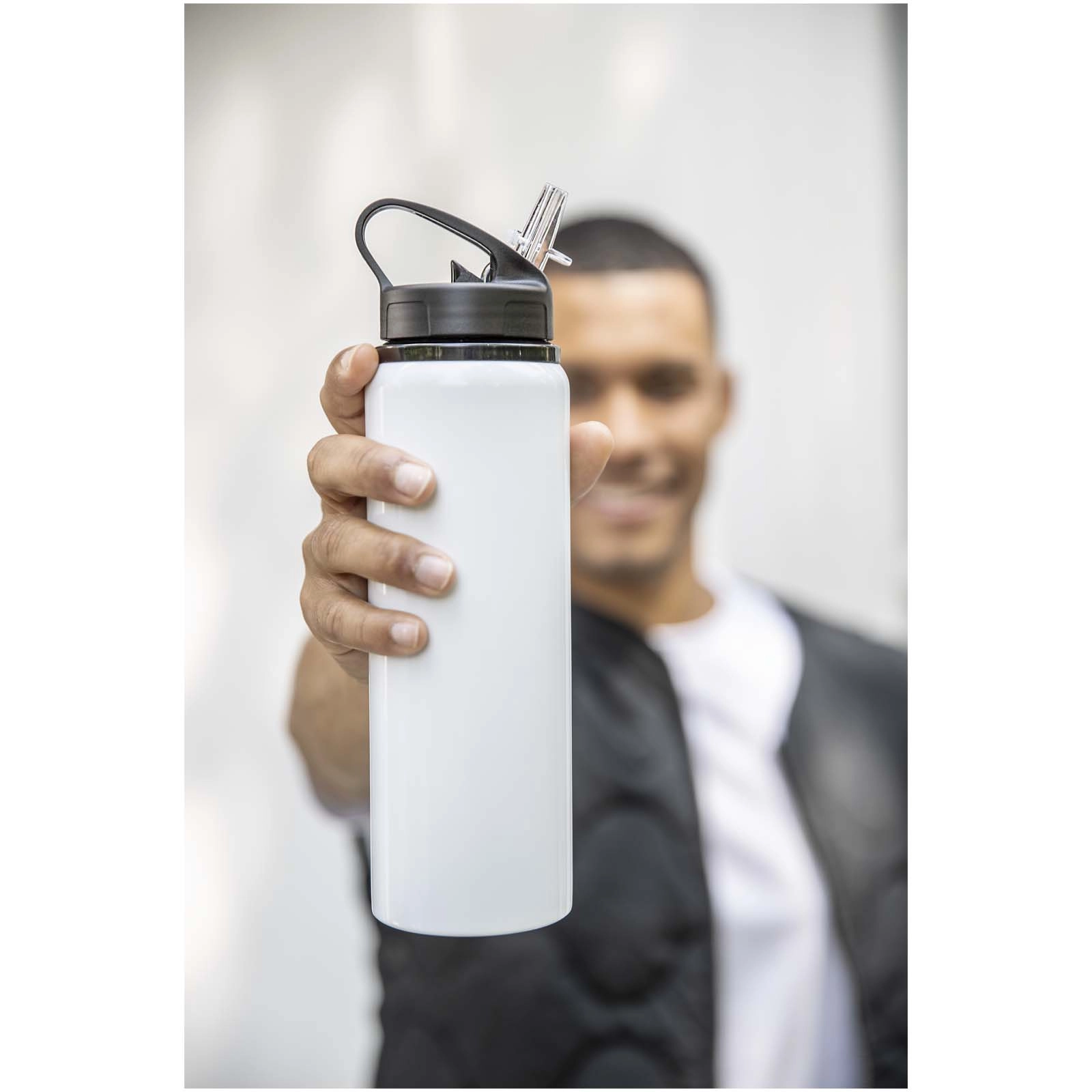 Immagine Borraccia a parete singola in acciaio inossidabile riciclato certificato RCS da 800 ml Fitz