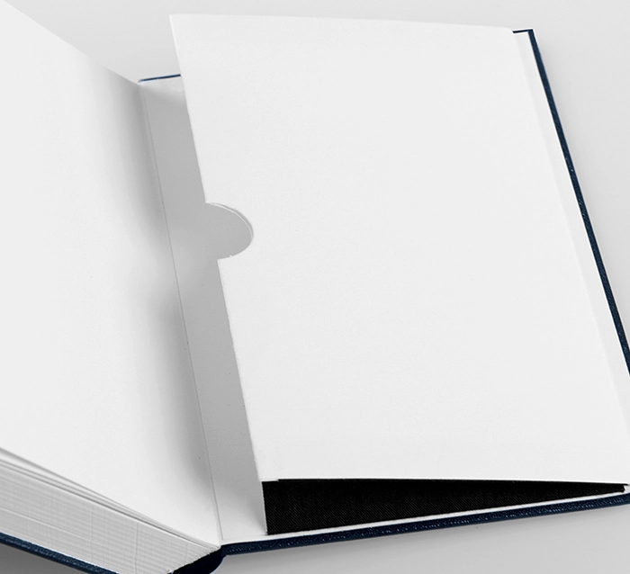 Immagine AGENDA CON TASCA GIORNALIERA