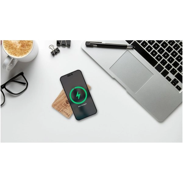 Immagine Power bank wireless in legno da 5.000 mAh SCX.design P34 