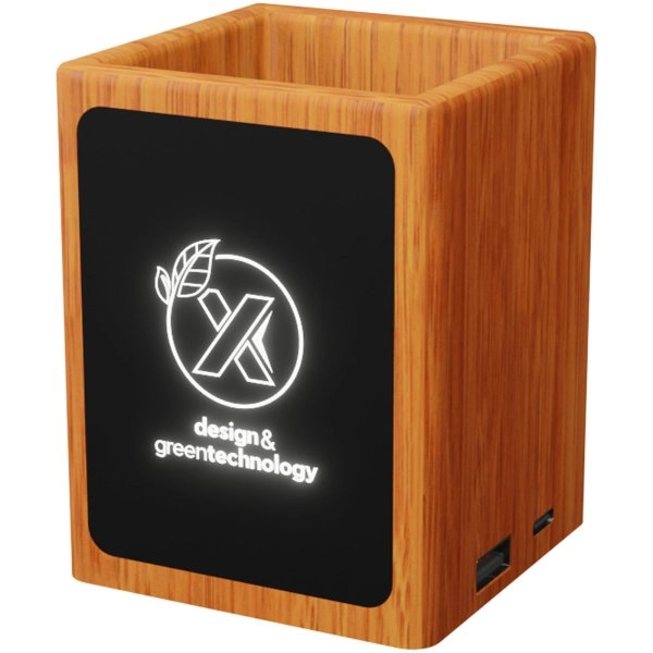 Immagine Portamatite in legno con logo luminoso e doppia uscita USB SCX.design O12