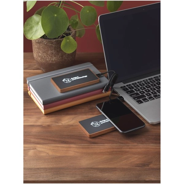 Immagine Power bank in legno da 5.000 mAh SCX.design P35