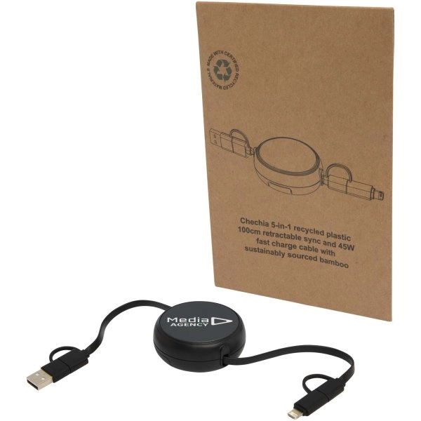 Immagine Cavo retrattile 5 in 1 da 100 cm in plastica riciclata e alluminio per la sincronizzazione dei dati e la ricarica rapida da 45 W Alasia