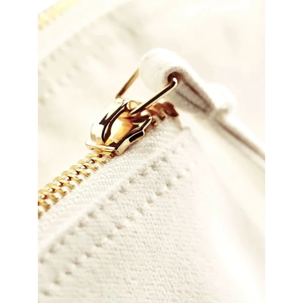 Immagine EarthAware Organic Spring Wristlet