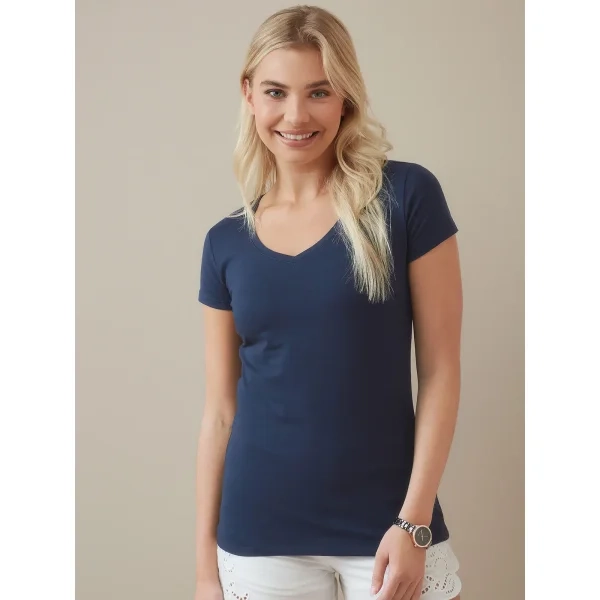 Claire V-Neck