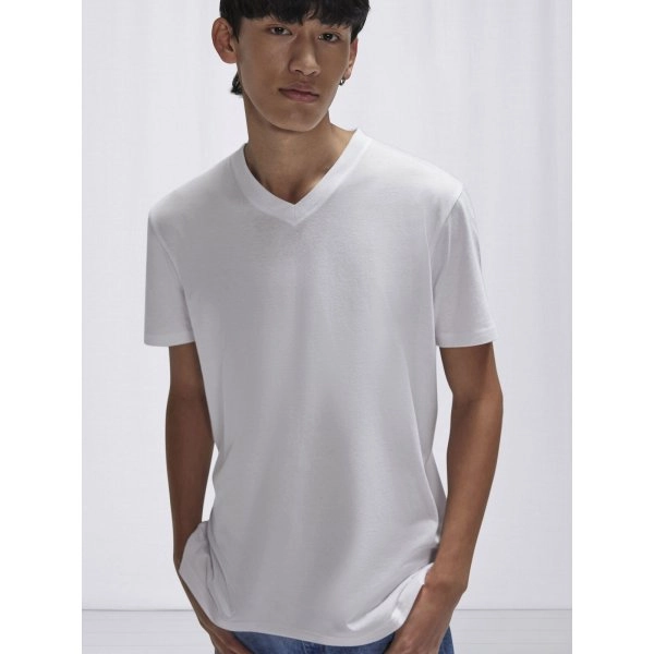 Immagine T-shirt con scollo a V in tessuto single jersey pre-ristretto e filato ad anelli - #E150 V