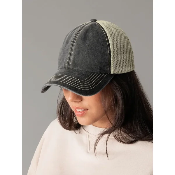 6 Panel Vintage Trucker