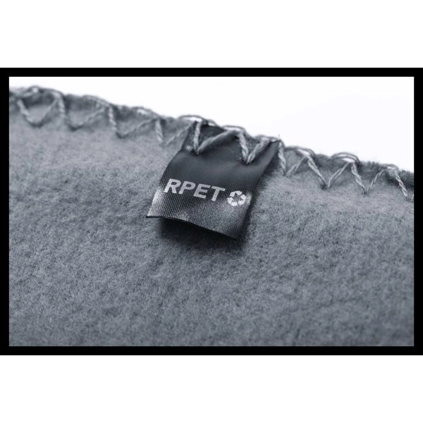 Immagine Nanda coperta in RPET pile