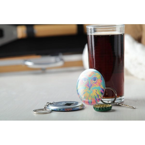 Immagine MagBadge Bottle spilla badge, con apribottiglie