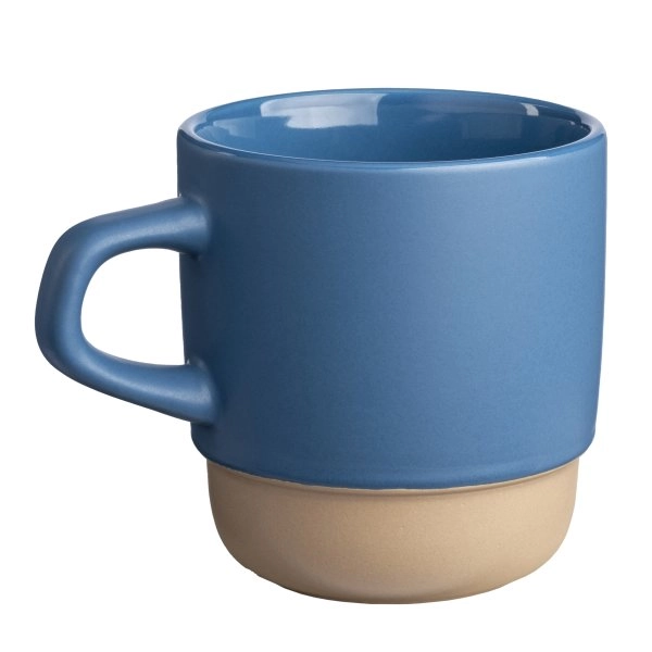 Tazza in ceramica da 320 ml. Impilabile. Con esterno opaco e interno lucido