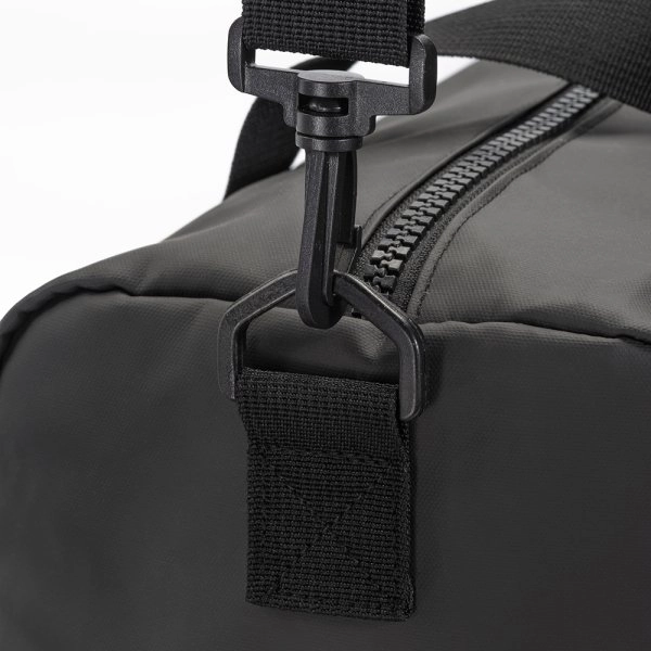 Immagine Borsa Duffle in poliestere water resistant. Tracolla regolabile e removibile con fibbia