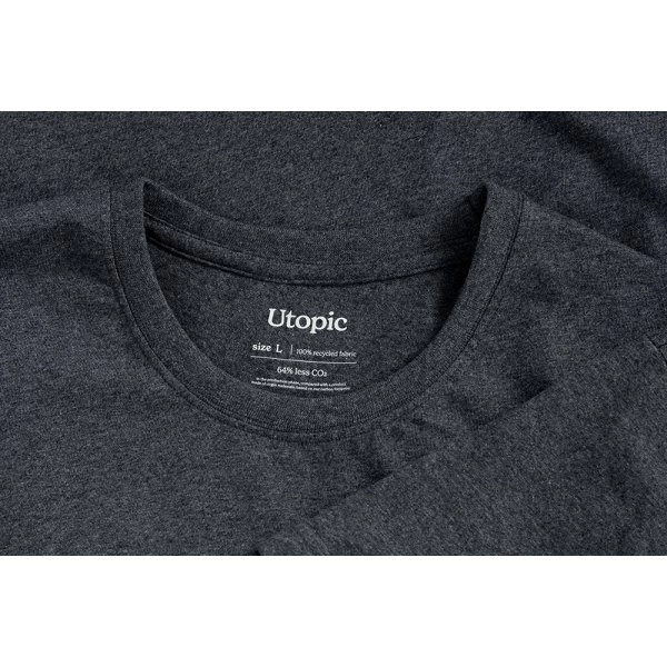 Immagine T-shirt unisex in cotone e poliestere rigenerati da 145 g/m2
