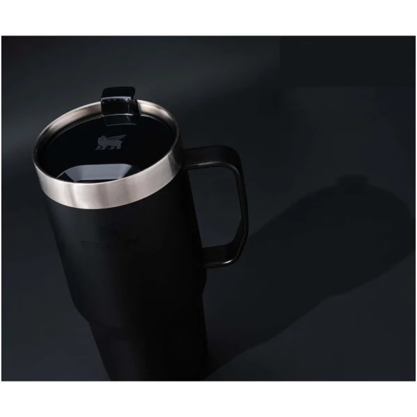Immagine Tazza isolata Stanley Everyday Suburban da 473 ml in acciaio inox riciclato