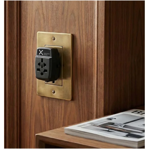 Immagine Adattatore universale da viaggio SCX.design T19